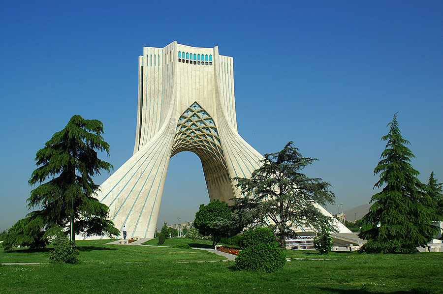 Teheran, Azadi Tower (Indie, Pakistan, Iran 2007, część pierwsza)